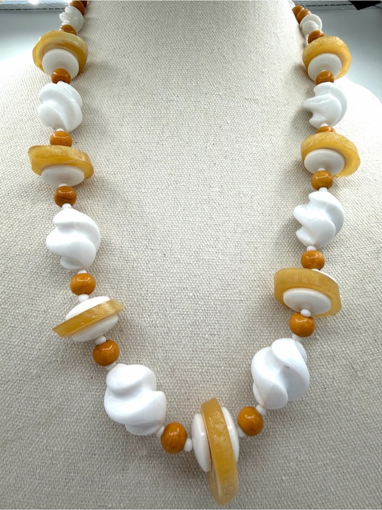 Miriam Haskell Jewelry - Miriam Haskell Vintage Mid-20th Century 1950s–1960s Woman’s Designer Necklace